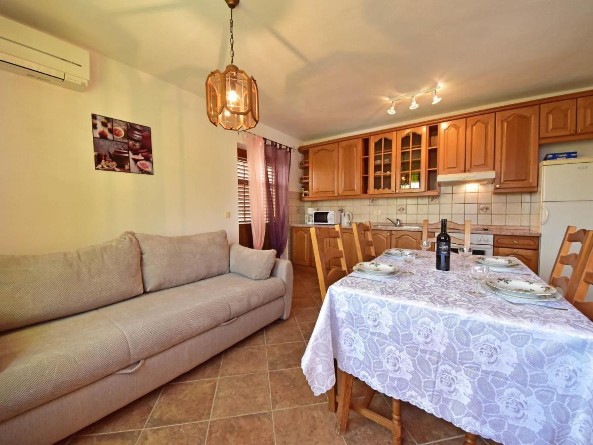 Opric Apartment Villa Karolina By Interhome מראה חיצוני תמונה